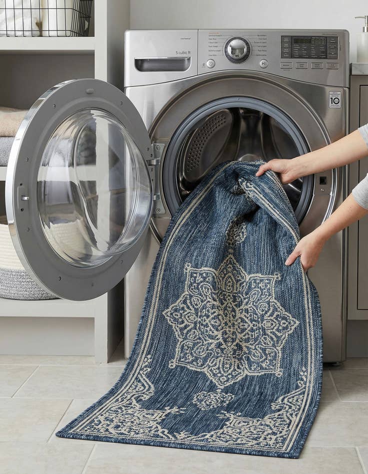 Detail image of 2' x 8'  Washable Traditional Indoor / Outdoor Runner Rug