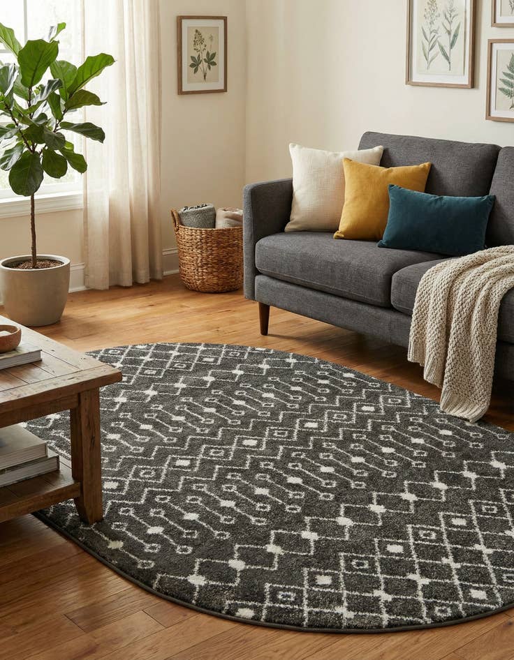 Detail image of 5' 3 x 8' Moroccan Trellis Oval Rug