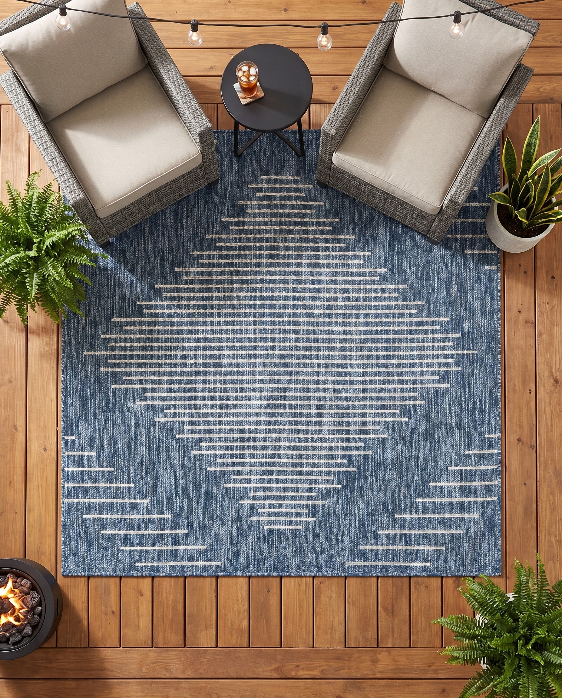 5' 3 x 5' 3 Easy-Clean Modern Indoor / Outdoor Square Rug