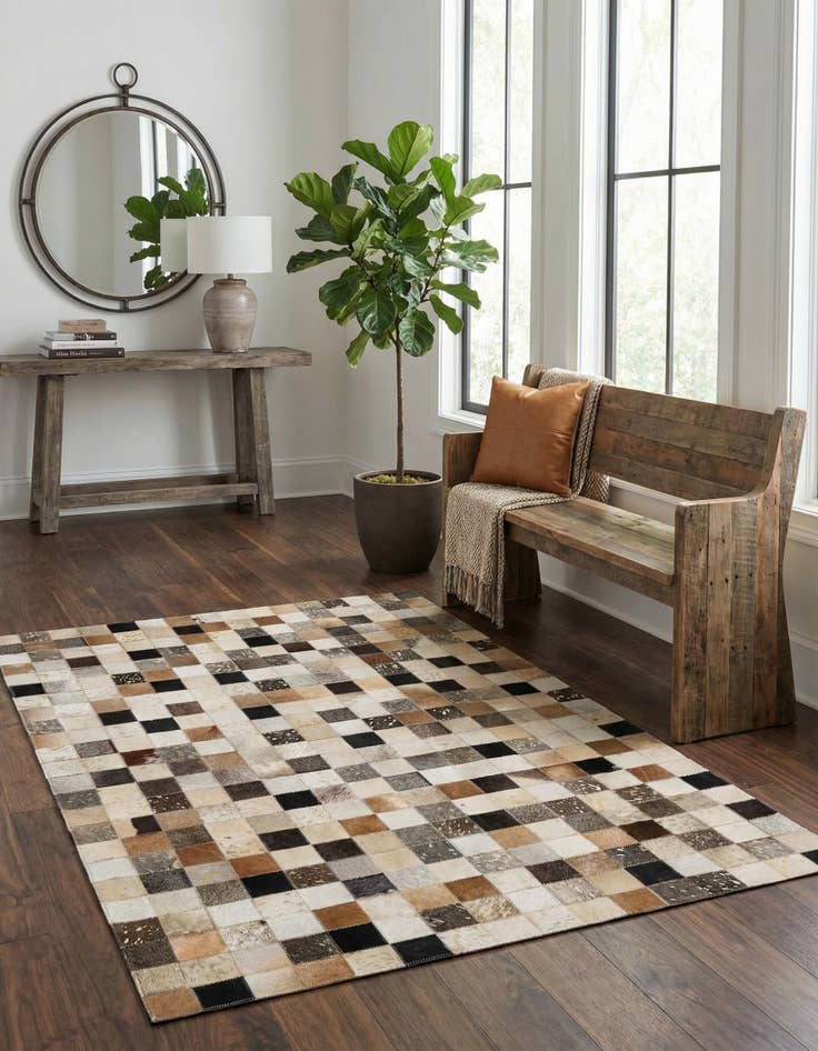 Detail image of 4' 1 x 6' 1 Cowhide - Patchwork Rug