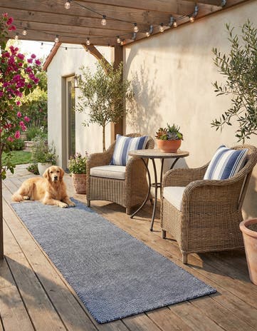 2' 7 x 10' Easy-Clean Jill Zarin Palm Springs Indoor / Outdoor Runner Rug