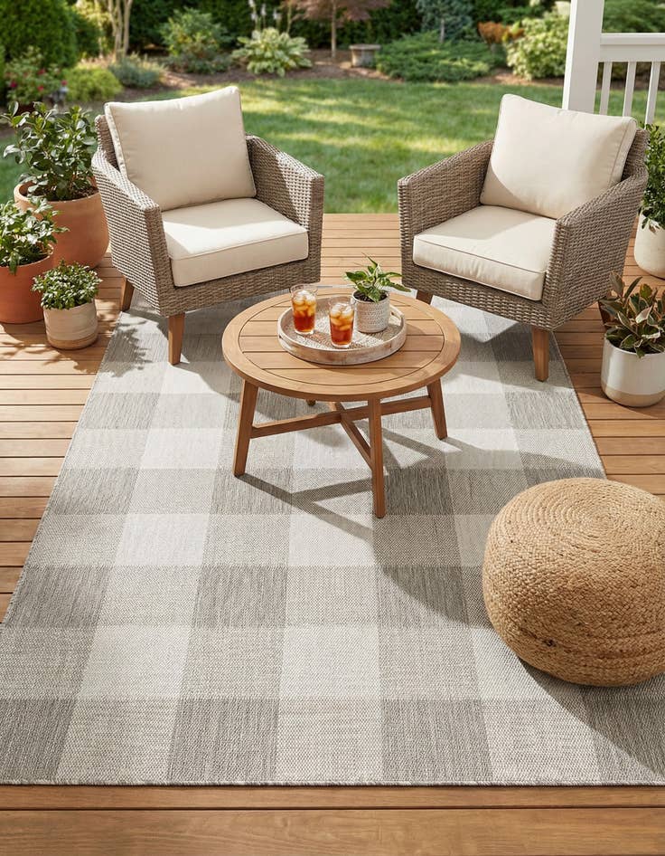 Detail image of 5' 3 x 8'  Washable Checkered Indoor / Outdoor Rug