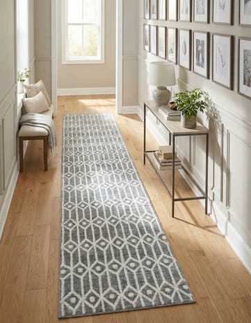 2' 7 x 16' 5 Lattice Trellis Runner Rug