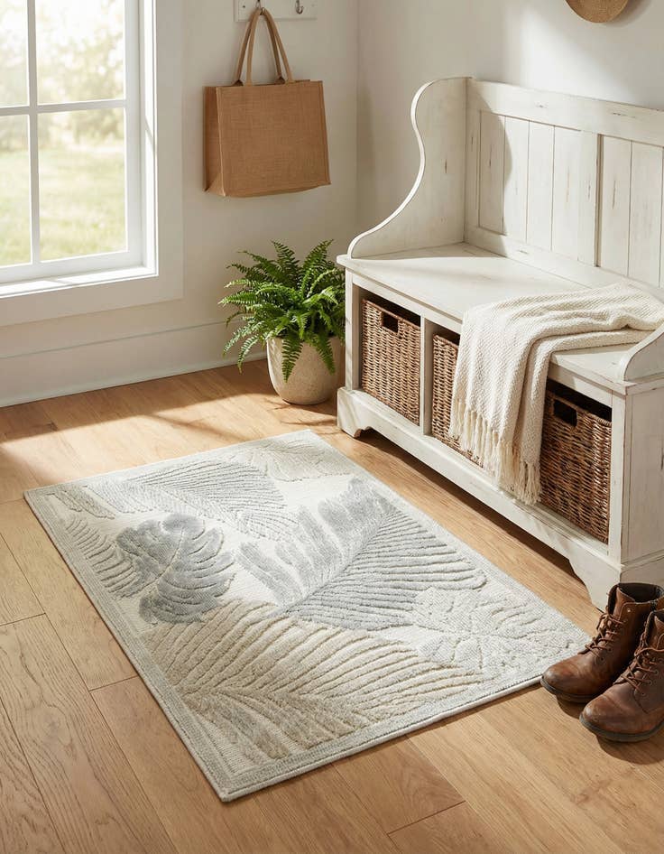 Detail image of 2' 2 x 3'  Washable Botanical Indoor / Outdoor Rug