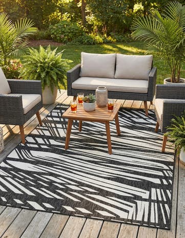 7' 10 x 10' Easy-Clean Modern Indoor / Outdoor Rug