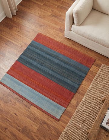 3' 3 x 3' 3 Hand Woven Pillow Wool Square Rug