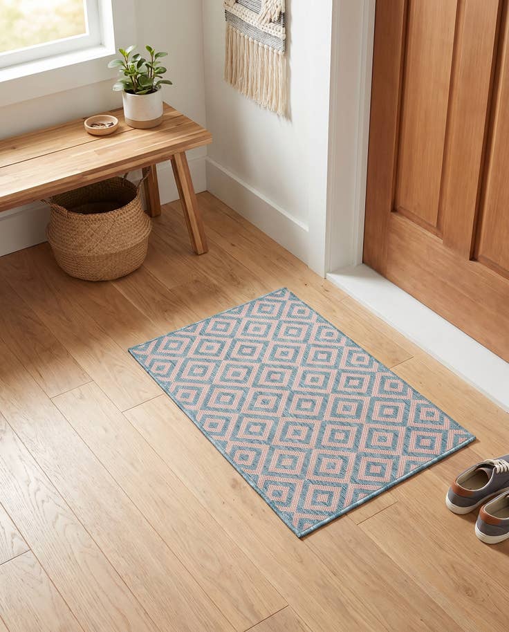Detail image of 2' x 3' Easy-Clean Jill Zarin Costa Rica Indoor / Outdoor Rug