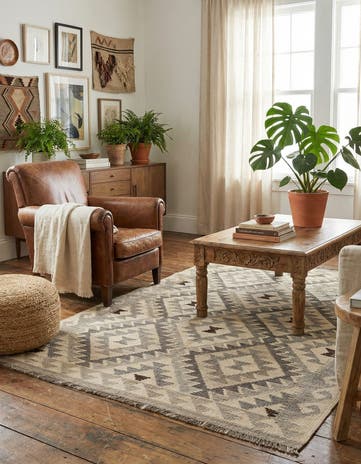 3' 6 x 5' 3 Hand Woven Kilim Maymana Wool Rug
