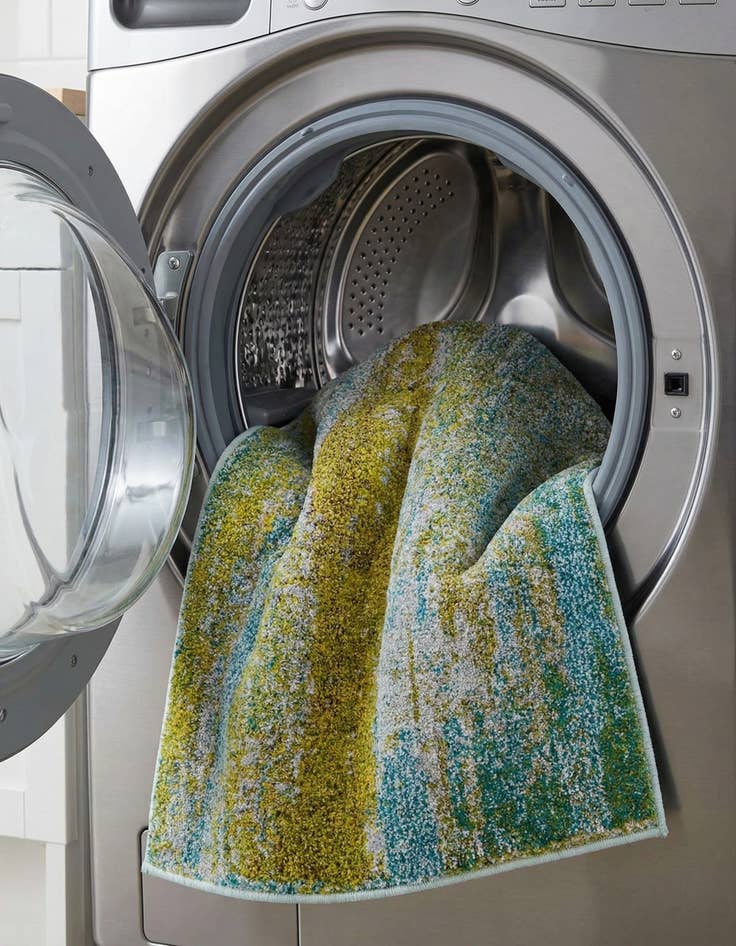 Detail image of 2' 2 x 3'  Washable Barcelona Rug