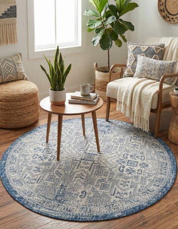 4' x 4' Easy-Clean Aztec Indoor / Outdoor Round Rug