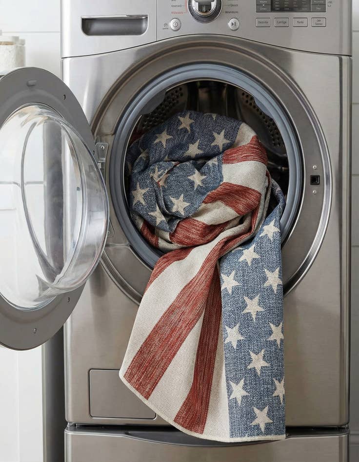 Detail image of 7' x 7'  Washable Jill Zarin Indoor / Outdoor Round Rug