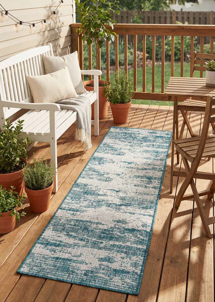 2' x 6' Easy-Clean Modern Indoor / Outdoor Runner Rug