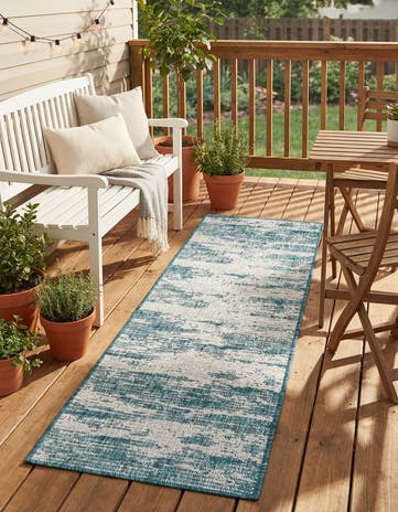 2' x 6' Easy-Clean Modern Indoor / Outdoor Runner Rug
