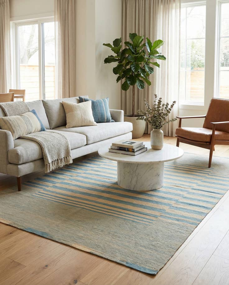 Detail image of 5' 6 x 7' 6 Hand Woven Kilim Modern Wool Rug