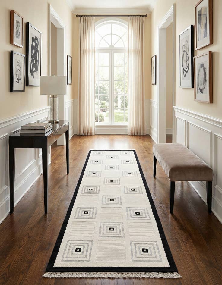 Detail image of 2' 7 x 9' 7 Darya Runner Rug