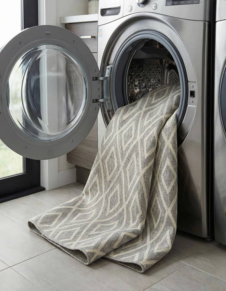 Detail image of 7' 10 x 10'  Washable Jill Zarin Turks and Caicos Indoor / Outdoor Rug