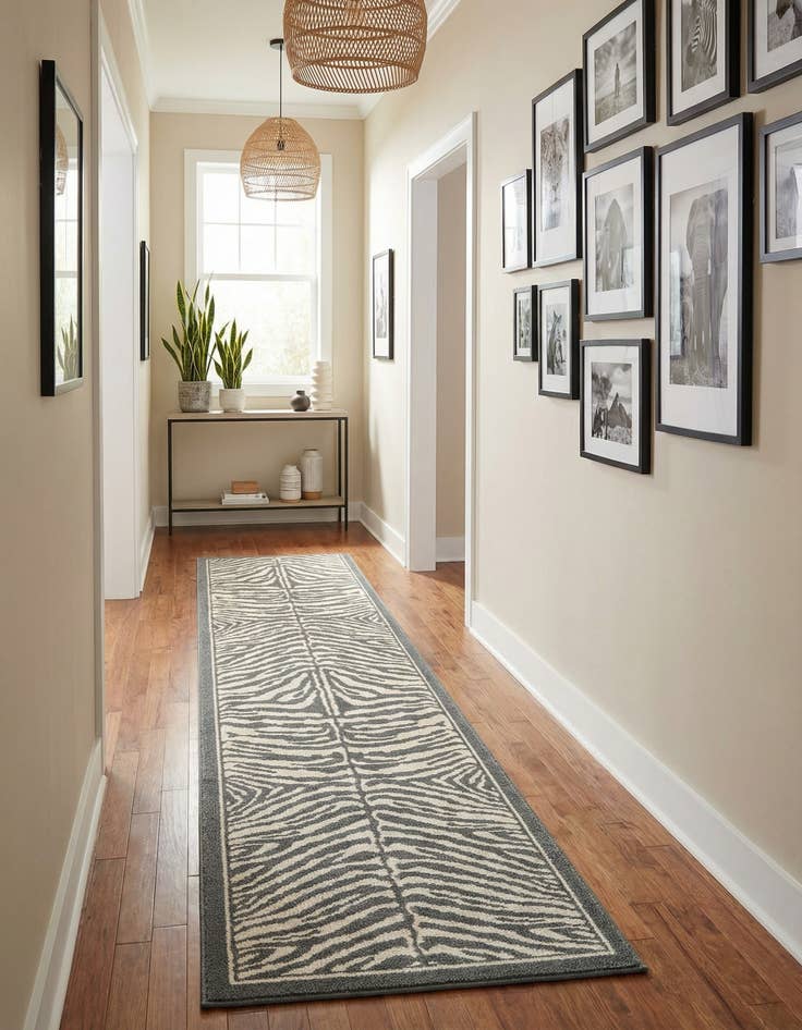 Detail image of 2' 7 x 12' Safari Runner Rug