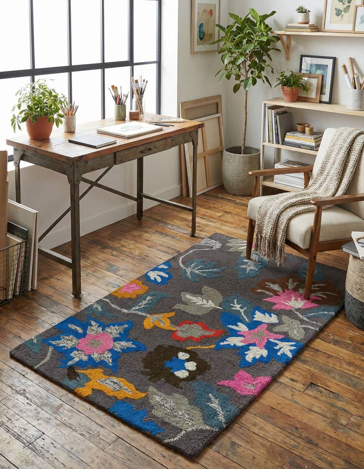 Detail image of 3' 1 x 5' Agra Rug