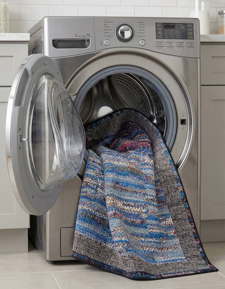 Detail image of  6' x 9'  Washable Modern Indoor / Outdoor Rug