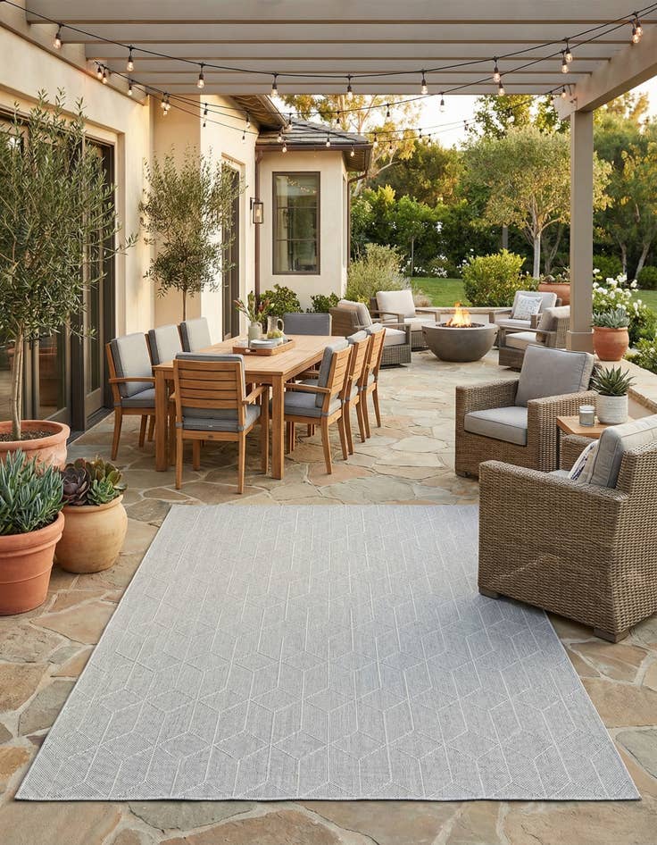 Detail image of 10' x 14' 1  Washable Trellis Indoor / Outdoor Rug