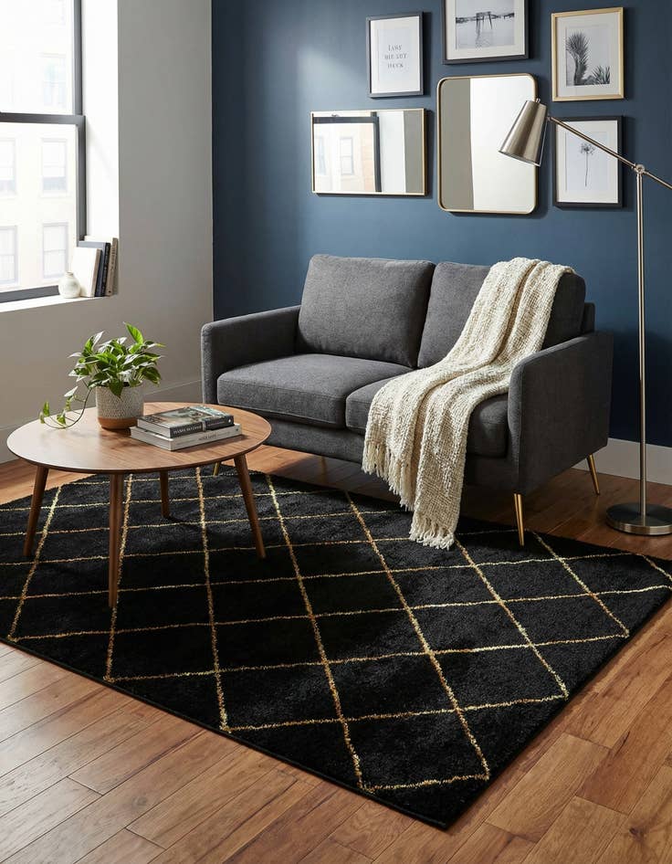 Detail image of 4' x 6' Vogue Geo Rug