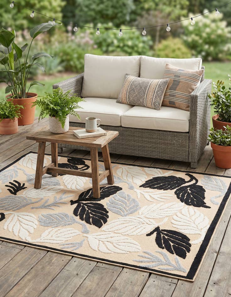 Detail image of  5' 3 x 7' 7  Washable  Indoor / Outdoor Rug