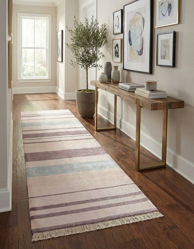 Detail image of 2' 8 x 9' 7 Darya Runner Rug