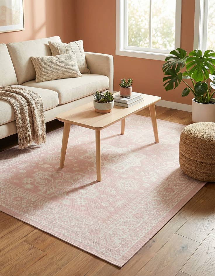 Detail image of 7' x 10'  Washable Aztec Indoor / Outdoor Rug