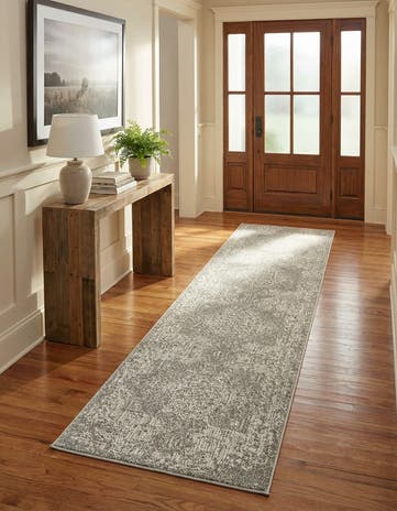 2' 7 x 12' Easy-Clean Traditional Indoor / Outdoor Runner Rug