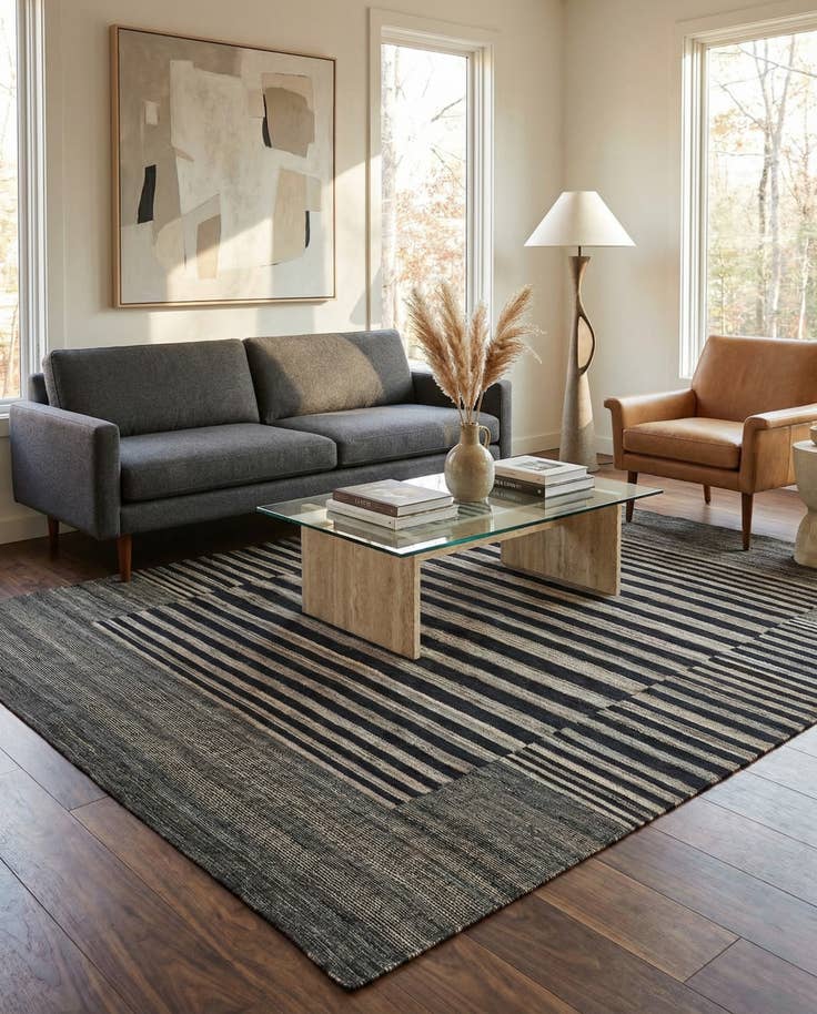 Detail image of 5' 10 x 7' 8 Hand Woven Kilim Modern Wool Rug