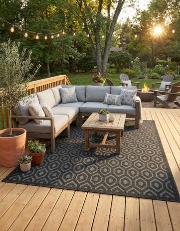 Charcoal Easy-Clean Trellis Textured Indoor / Outdoor Rug