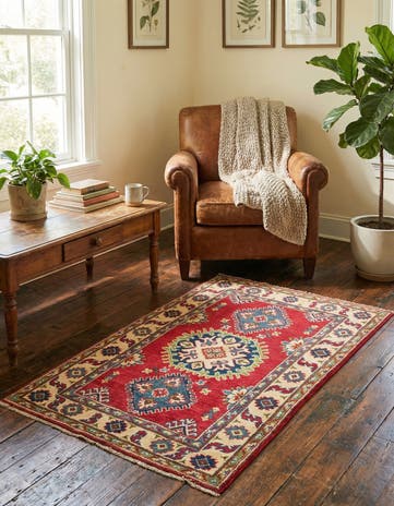 2' 8 x 4' 4 Hand Knotted Kazak Rug