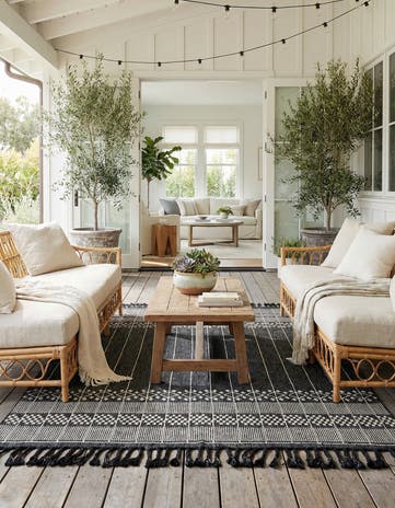 7' 10 x 10' Easy-Clean Eco Bohemian Indoor / Outdoor Rug