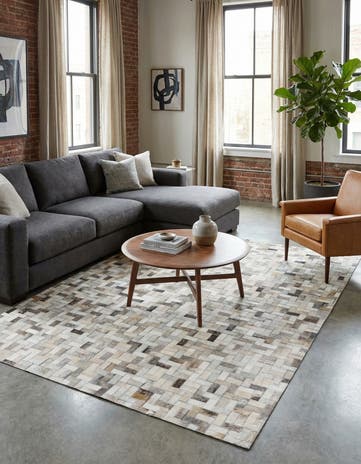4' 7 x 6' 7 Cowhide Stocks Rug