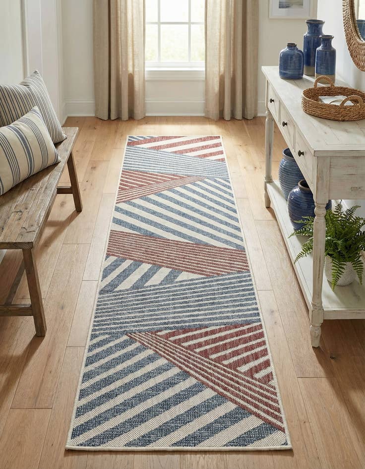 Detail image of 2' x 8' Easy-Clean Jill Zarin Indoor / Outdoor Runner Rug