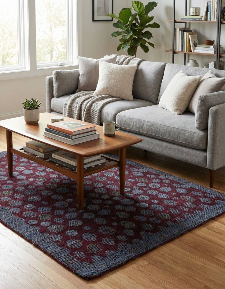 Detail image of 4' 10 x 6' 1  Hand Knotted Darya Wool Rug