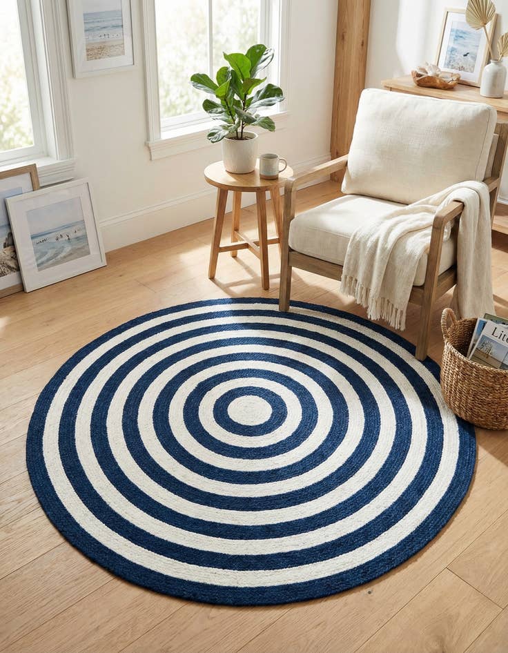 Detail image of 3' 3 x 3' 3  Hand Woven Eco Verse   Washable Indoor / Outdoor Round Rug