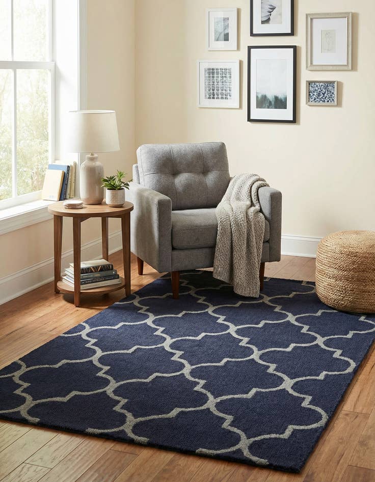 Detail image of 4' x 6' Luna Rug