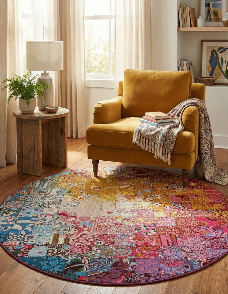 Detail image of 5' x 5'  Washable Modern Indoor / Outdoor Round Rug