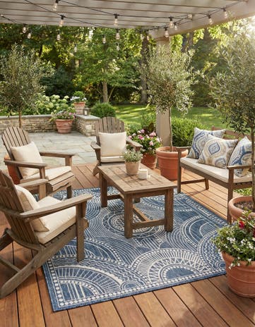 Blue Easy-Clean Traditional Indoor / Outdoor Square Rug