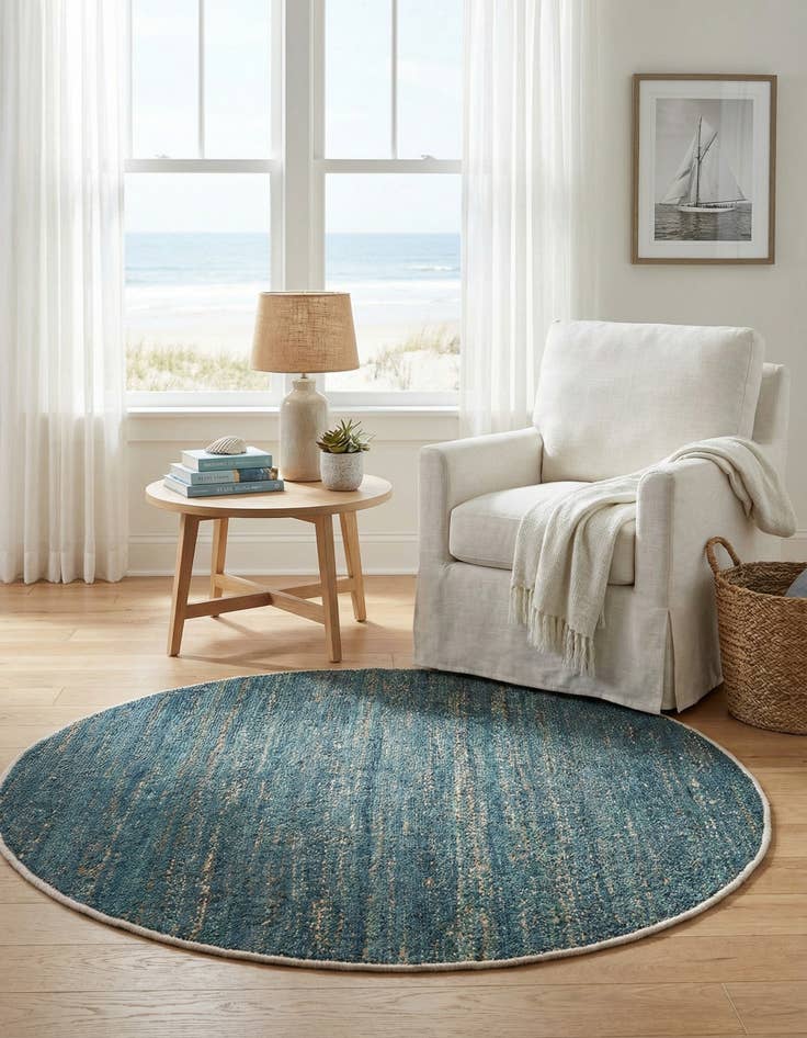 Detail image of 4' 1 x 4' 1  Hand Woven Palm Beach Jute Round Rug