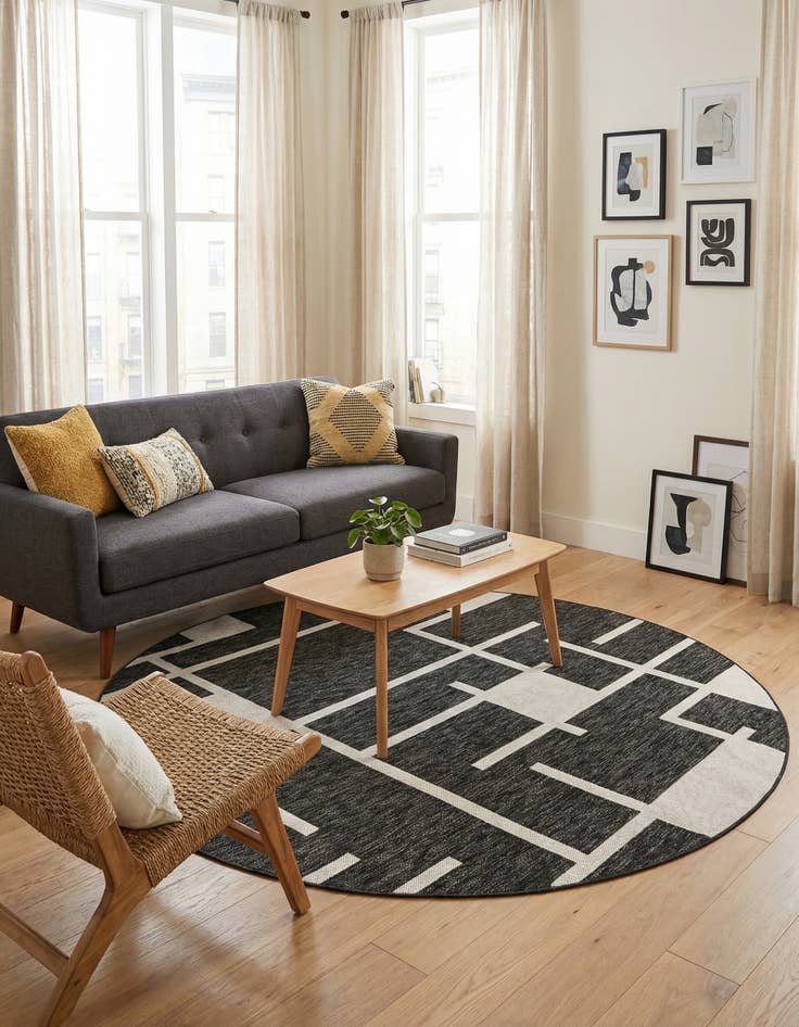 Detail image of 6' x 6' Easy-Clean Modern Indoor / Outdoor Round Rug