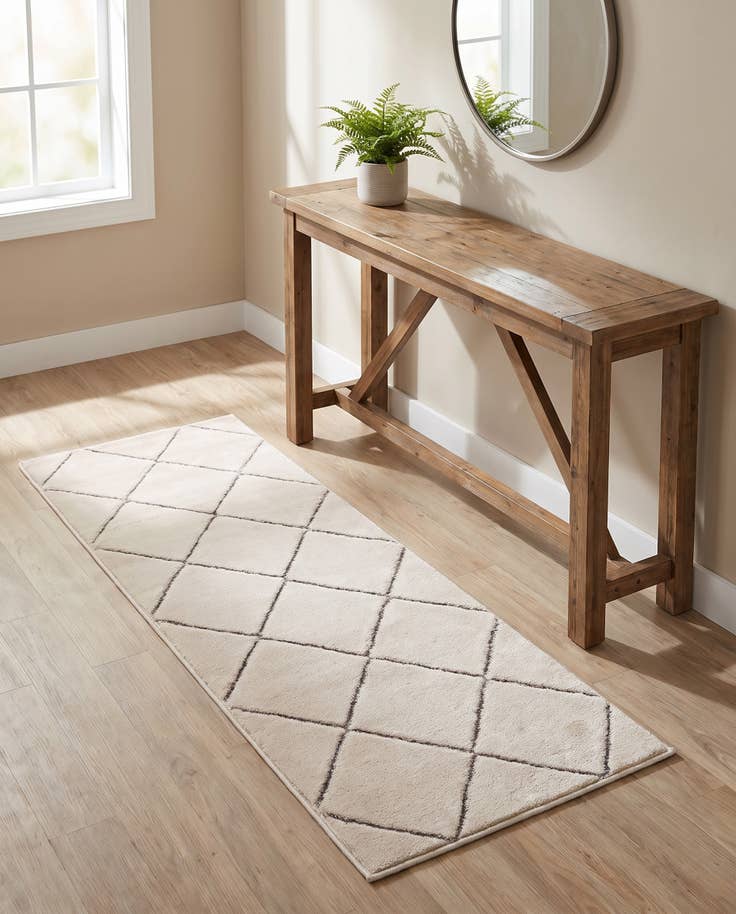Detail image of 2' x 5' Vogue Geo Runner Rug