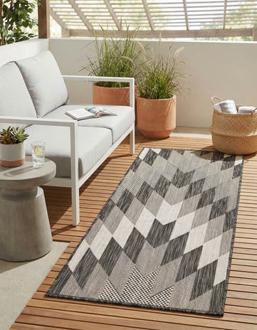 2' x 4' Easy-Clean Modern Indoor / Outdoor Runner Rug