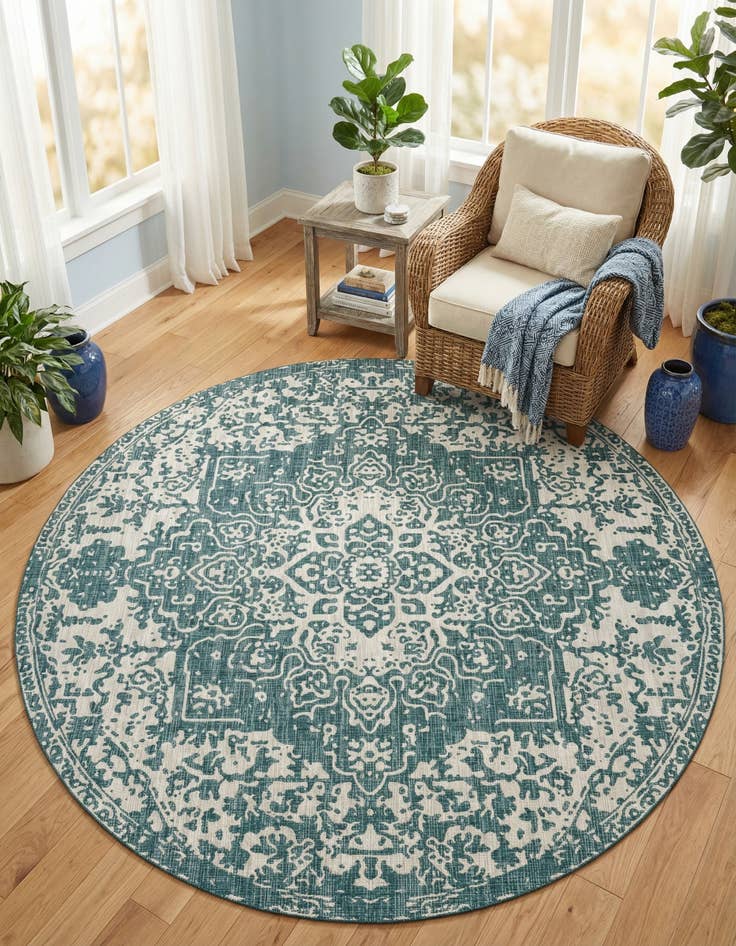 Detail image of 13' x 13'  Washable Jill Zarin Dubai Indoor / Outdoor Round Rug