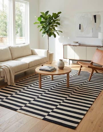 5' x 6' 5 Hand Woven Kilim Modern Wool Rug