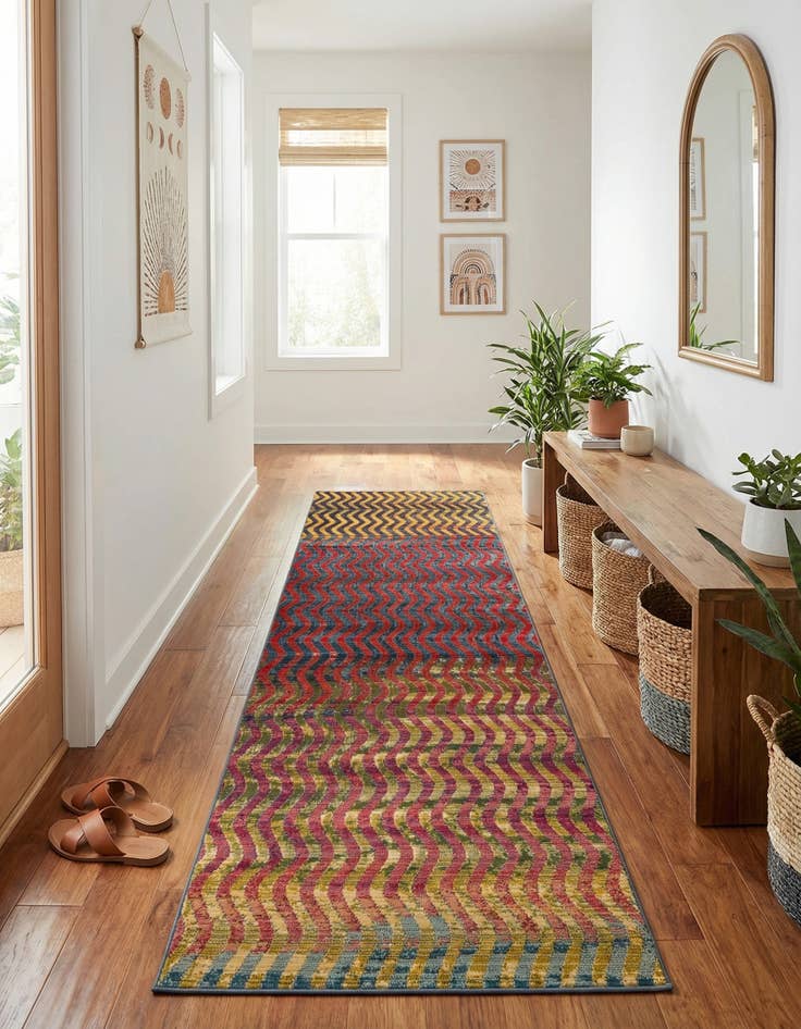 Detail image of 2' 7 x 9' Easy-Clean Modern Indoor / Outdoor Runner Rug