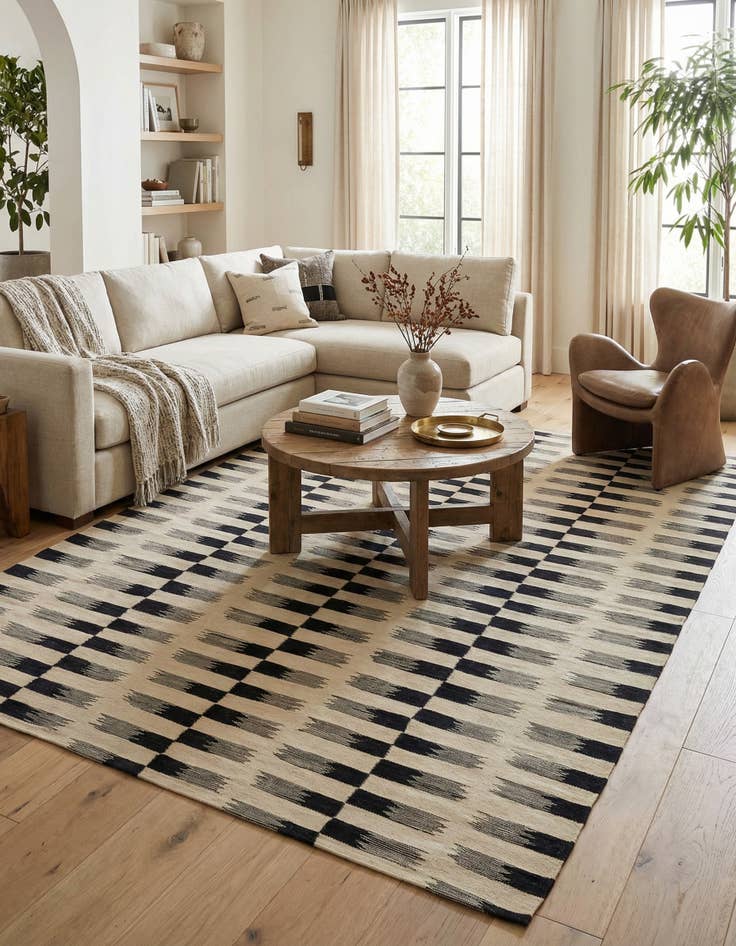 Detail image of 6' 2 x 7' 7  Hand Woven Kilim Modern Wool Square Rug