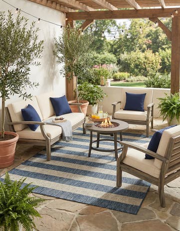 6' x 9' Easy-Clean Ribbon Indoor / Outdoor Rug