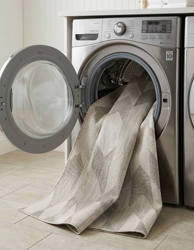 Detail image of 5' 3 x 8'  Washable Modern Indoor / Outdoor Rug